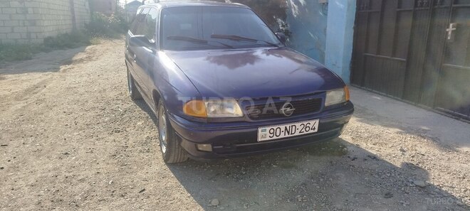 Opel Astra 1995, 48,000 km - 1.6 l - Sumqayıt