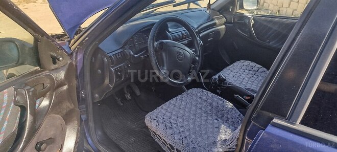 Opel Astra 1995, 48,000 km - 1.6 l - Sumqayıt