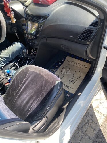 Hyundai Accent 2012, 200,000 km - 1.4 l - Bakı