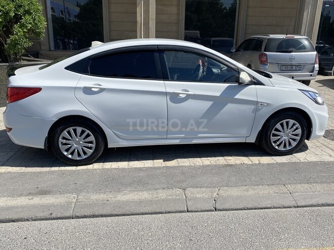 Hyundai Accent 2012, 200,000 km - 1.4 l - Bakı