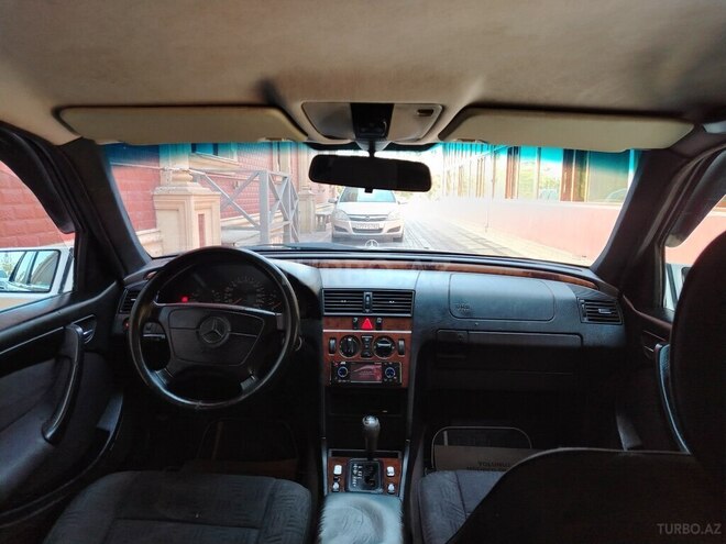 Mercedes C 180 1997, 312,218 km - 1.8 л - Şirvan