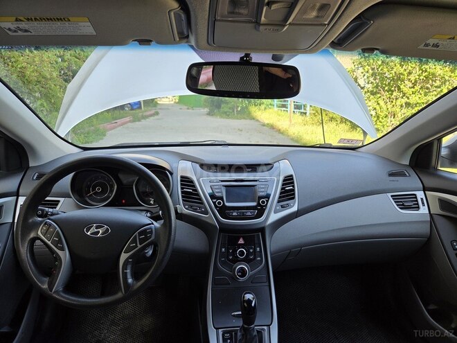 Hyundai Elantra 2015, 104,000 km - 1.8 l - Bakı