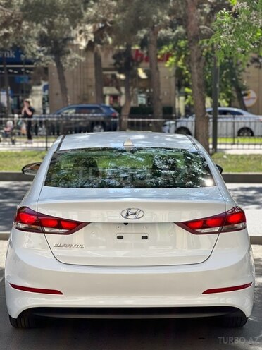 Hyundai Elantra 2018, 54,920 km - 2.0 l - Bakı