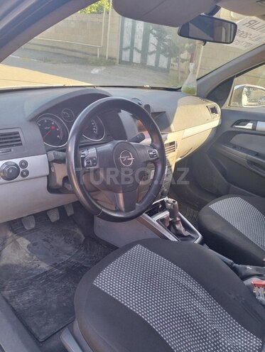 Opel Astra 2005, 352,000 km - 1.3 l - Şamaxı