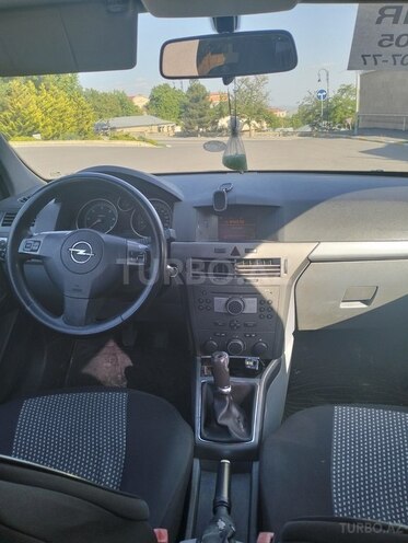 Opel Astra 2005, 352,000 km - 1.3 l - Şamaxı