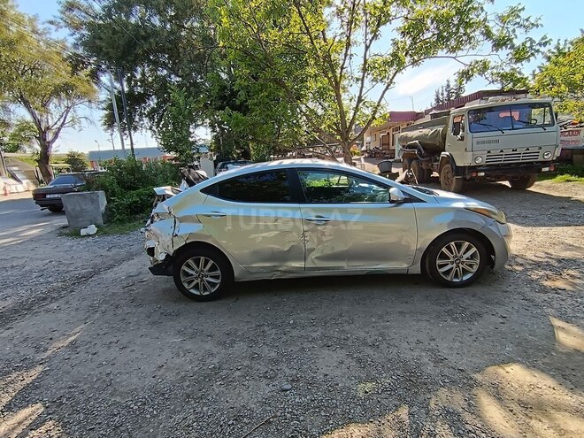 Hyundai Elantra 2015, 163,468 km - 1.8 l - Qazax