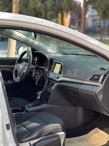 Hyundai Elantra 2018, 54,920 km - 2.0 l - Bakı