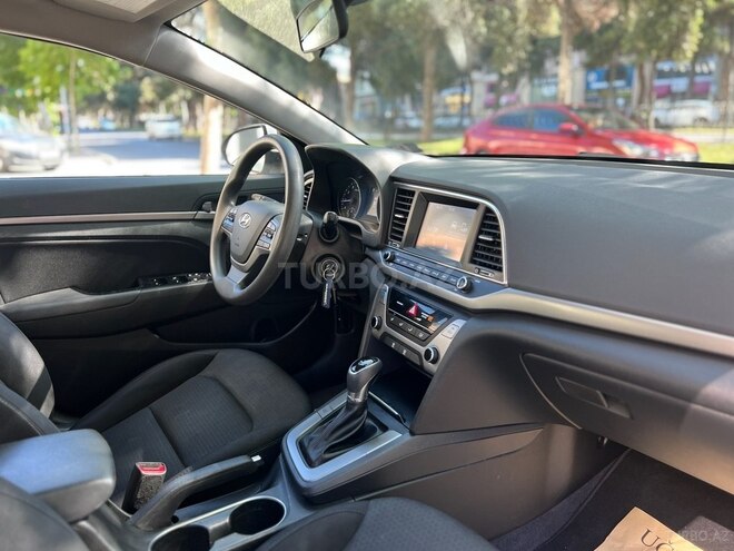 Hyundai Elantra 2018, 54,920 km - 2.0 l - Bakı