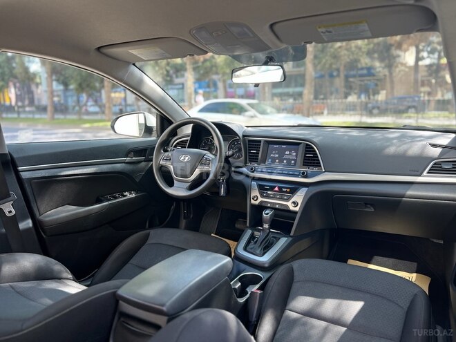 Hyundai Elantra 2018, 54,920 km - 2.0 l - Bakı