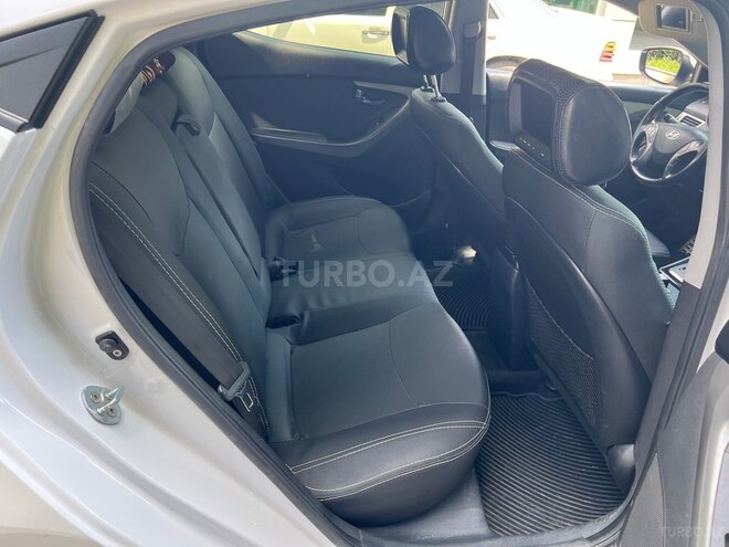 Hyundai Elantra 2013, 185,000 km - 1.6 l - İsmayıllı