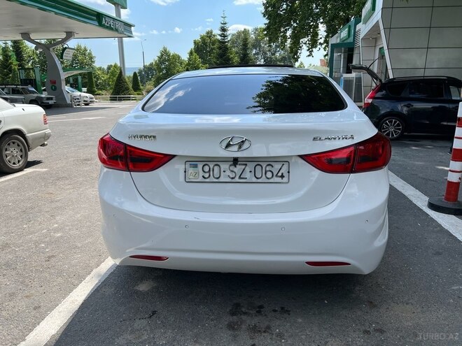 Hyundai Elantra 2013, 185,000 km - 1.6 l - İsmayıllı