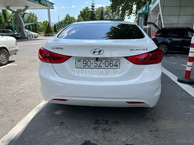 Hyundai Elantra 2013, 185,000 km - 1.6 l - İsmayıllı