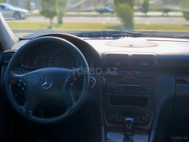 Mercedes C 180 2000, 260,042 km - 1.8 л - Bakı
