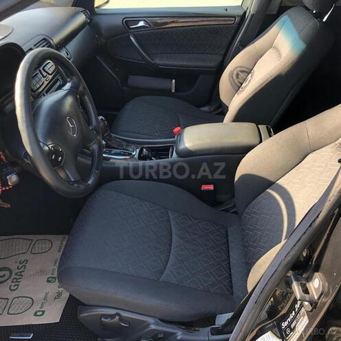 Mercedes C 180 2000, 260,042 km - 1.8 л - Bakı