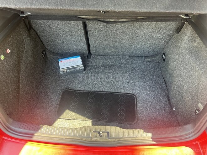 Volkswagen Golf 2000, 230,000 km - 1.6 l - Bakı