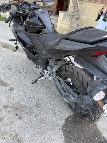 Yamaha R15S 2024, 1,300 km - 0.2 l - Bakı