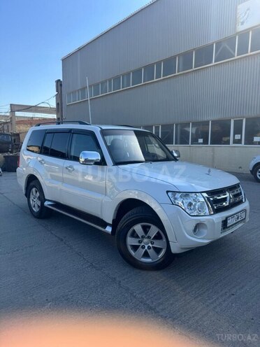 Mitsubishi Pajero 2008, 237,400 km - 3.0 л - Bakı
