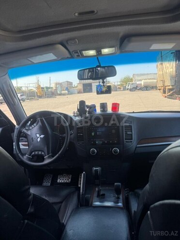 Mitsubishi Pajero 2008, 237,400 km - 3.0 л - Bakı