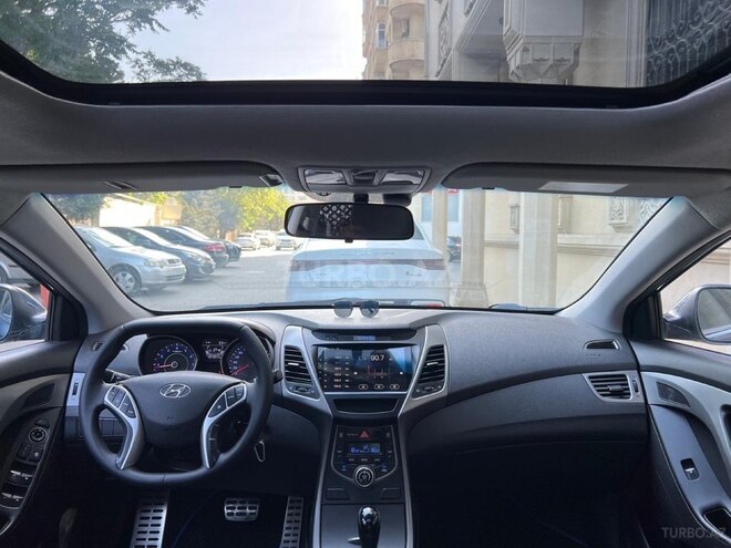 Hyundai Elantra 2015, 194,000 km - 1.8 л - Bakı