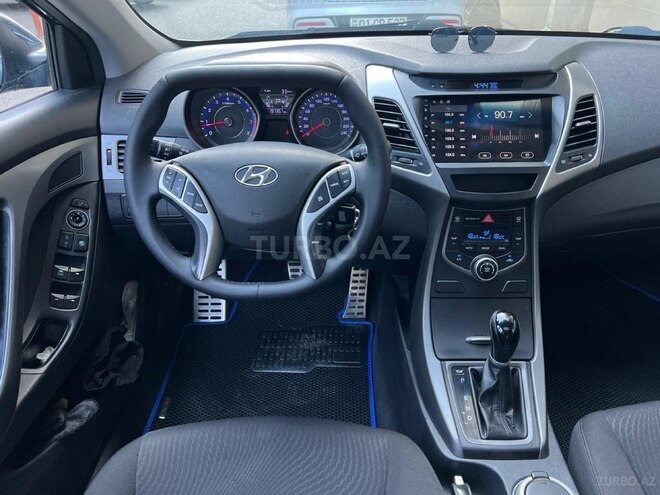 Hyundai Elantra 2015, 194,000 km - 1.8 л - Bakı