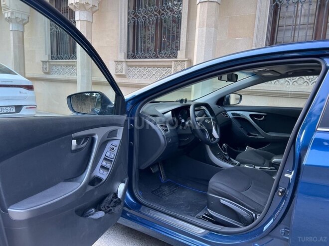 Hyundai Elantra 2015, 194,000 km - 1.8 л - Bakı