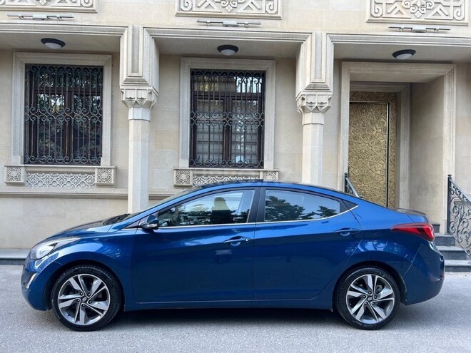 Hyundai Elantra 2015, 194,000 km - 1.8 л - Bakı