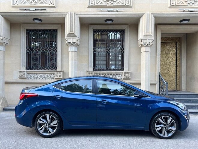 Hyundai Elantra 2015, 194,000 km - 1.8 л - Bakı