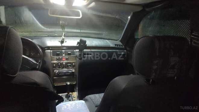 Mercedes E 240 1998, 230,000 km - 2.4 l - Ağsu