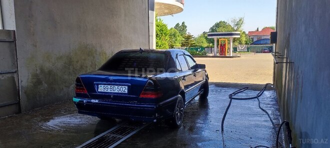 Mercedes C 220 d 2000, 742,000 km - 2.2 л - Bakı