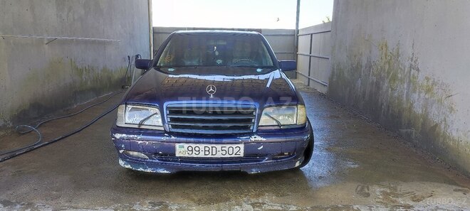 Mercedes C 220 d 2000, 742,000 km - 2.2 л - Bakı