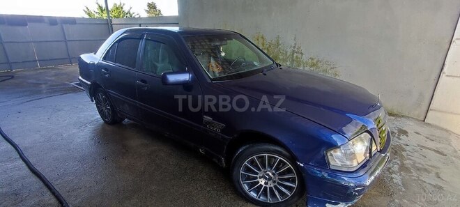 Mercedes C 220 d 2000, 742,000 km - 2.2 л - Bakı