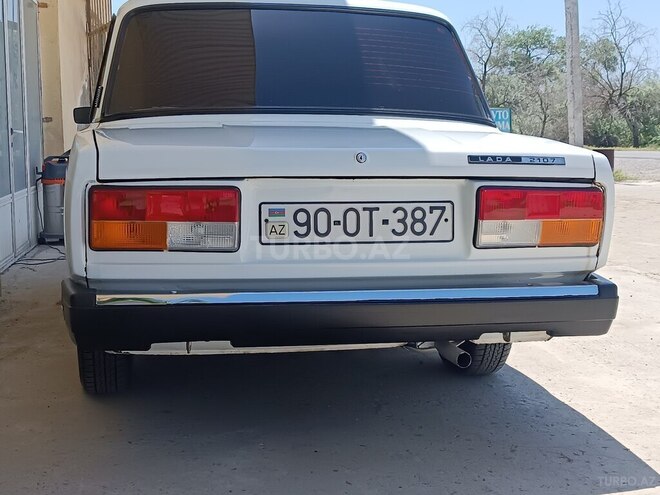 LADA (VAZ) 2107 2011, 85,000 km - 1.6 л - Salyan