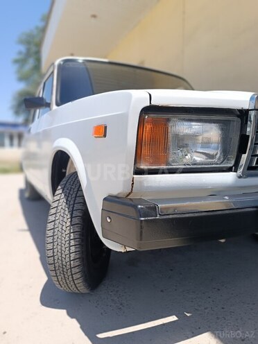 LADA (VAZ) 2107 2011, 85,000 km - 1.6 л - Salyan