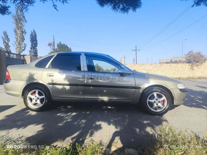 Opel Vectra 1996, 350,000 km - 2.0 l - Bakı