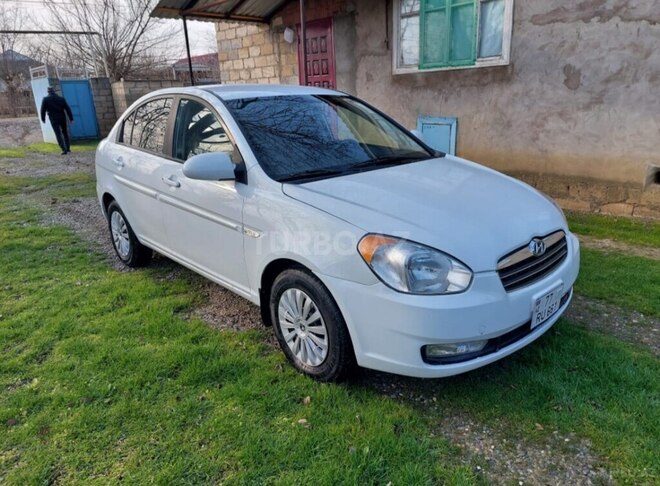 Hyundai Accent 2009, 241,000 km - 1.4 l - Biləsuvar
