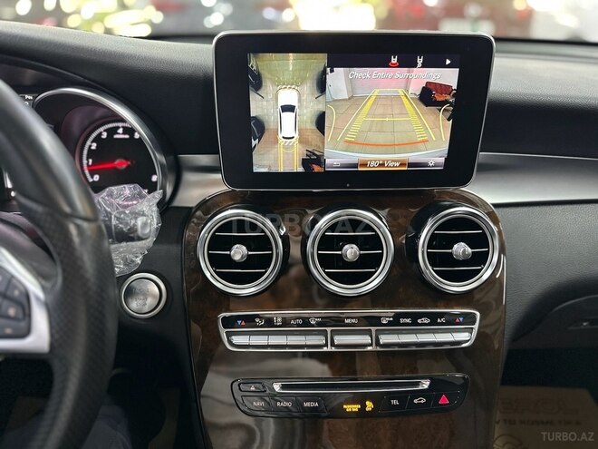 Mercedes GLC 300-10