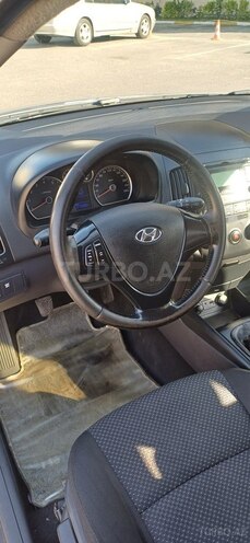 Hyundai i30 2009, 275,000 km - 1.4 l - Bakı