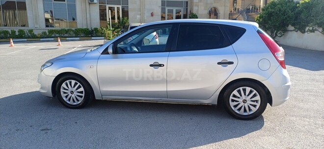 Hyundai i30 2009, 275,000 km - 1.4 l - Bakı
