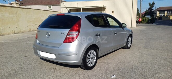 Hyundai i30 2009, 275,000 km - 1.4 l - Bakı
