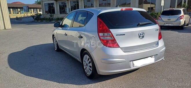 Hyundai i30 2009, 275,000 km - 1.4 l - Bakı