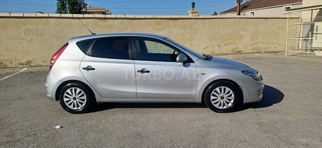 Hyundai i30 2009, 275,000 km - 1.4 l - Bakı