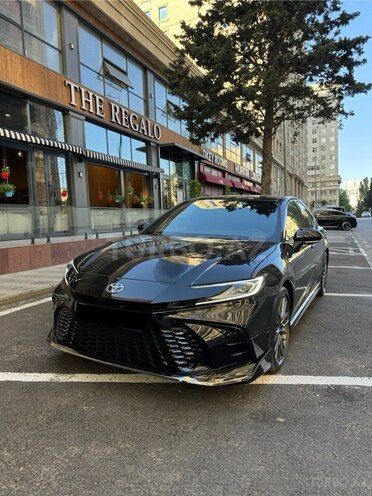 Toyota Camry 2025, 1,750 km - 2.0 л - Bakı