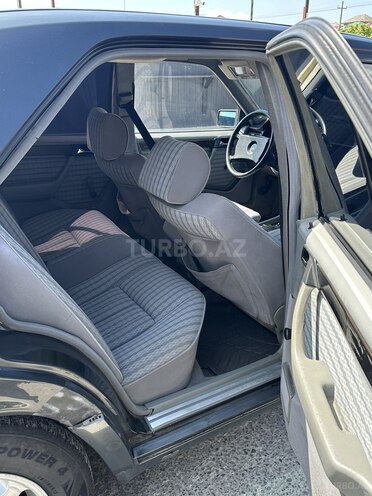 Mercedes E 230 1991, 448,000 km - 2.3 l - Bakı