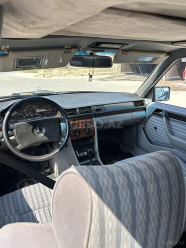 Mercedes E 230 1991, 448,000 km - 2.3 l - Bakı