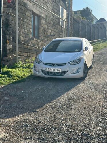 Hyundai Avante 2015, 240,000 km - 1.6 l - Bakı
