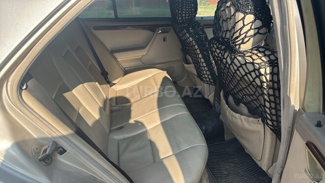 Mercedes C 220 1995, 365,000 km - 2.2 л - İmişli
