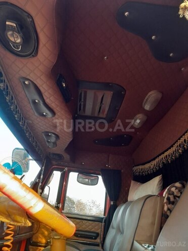 KamAz 6520 2002, 250,000 km - 12.0 l - Astara