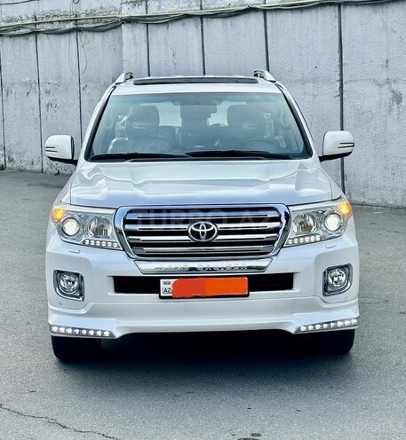 Toyota Land Cruiser-4