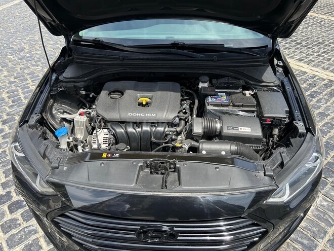 Hyundai Elantra 2018, 80,000 km - 2.0 л - Bakı