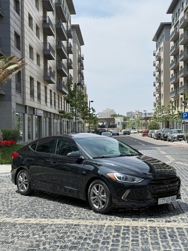 Hyundai Elantra 2018, 80,000 km - 2.0 л - Bakı